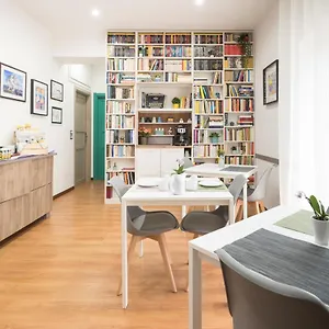 Couette-café Starnone Bed&book, Naples