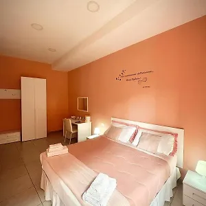 2* Panzió Rianna House